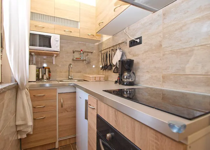 Διαμέρισμα Luciano 1540 Πούλα