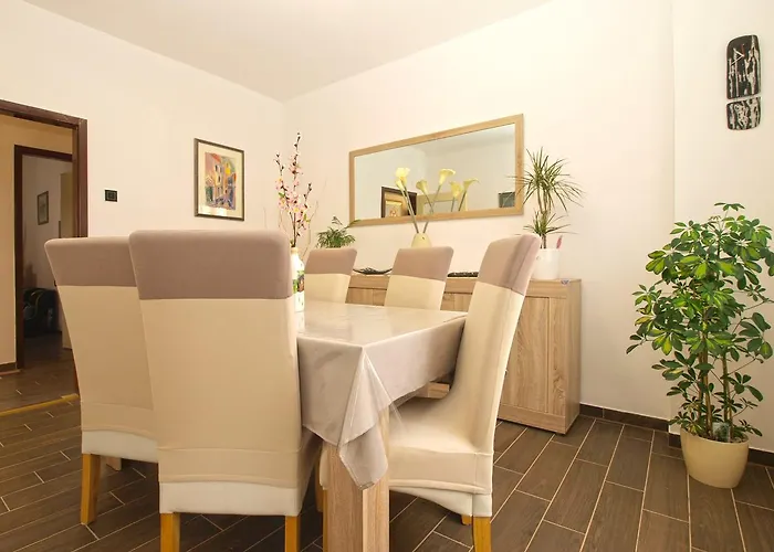 Διαμέρισμα Luciano 1540 Πούλα