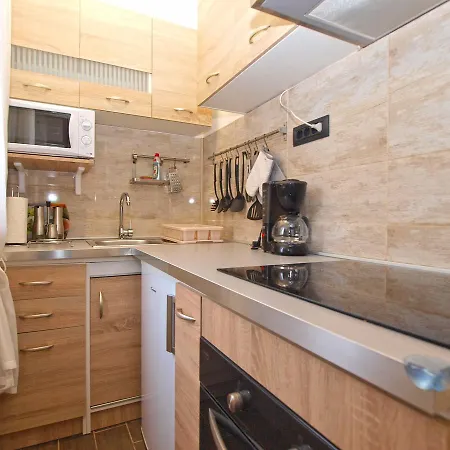 Apartment Luciano 1540 Pula